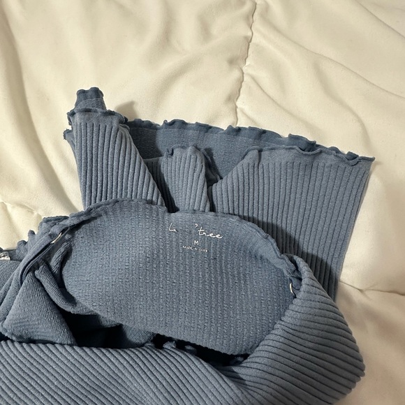 Blue Ribbed Women's Top - Picture 3 of 3